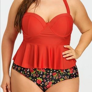 Brand New!! Floral Plus Size Peplum Tankini Set 👙
